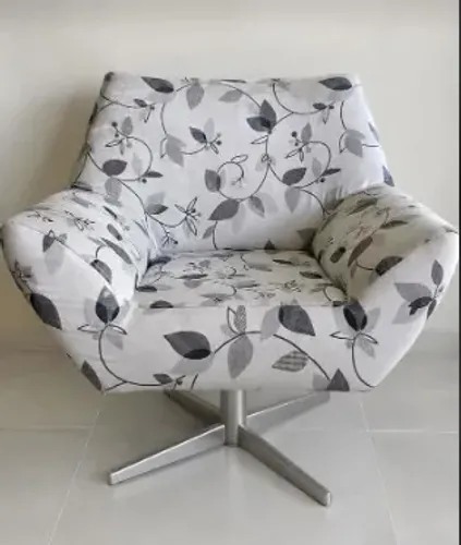 BELA POLTRONA FLORAL GIRATORIA