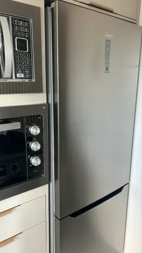 Vendo geladeira midea inverter