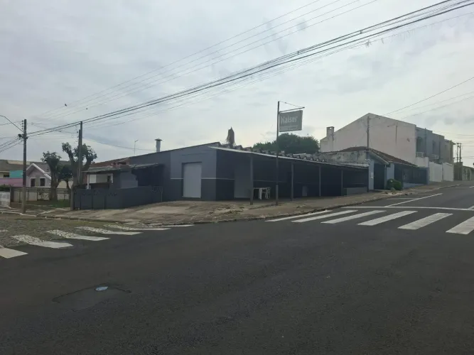 Excelente localização com construção 