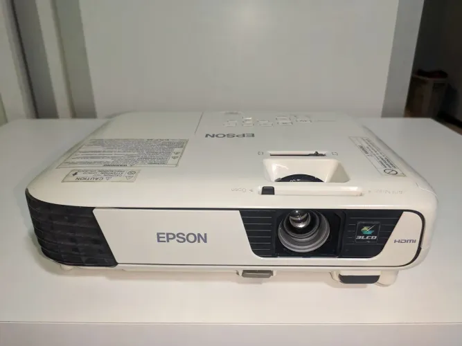 Projetor Epson Powerlite X-36+, (leia o anúncios).