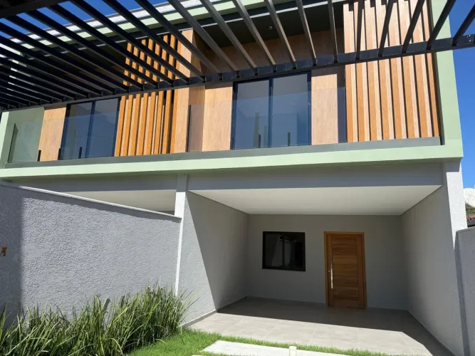 Sobrado Geminado para Venda em Joinville, Bom Retiro, 3 dormitórios, 1 suíte, 1 banheiro, 