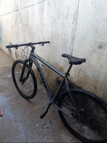 ? BIKE KRW ARO 29 À VENDA ?