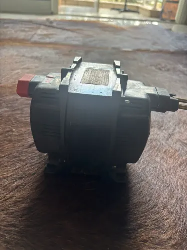 Transformador 110V 220V
