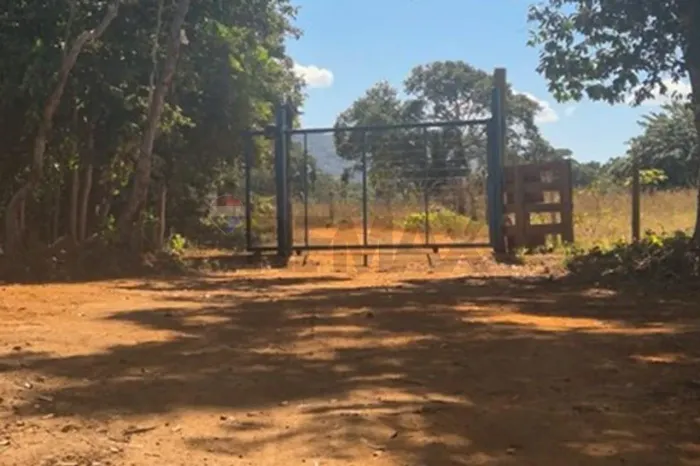 "Chácara dos Sonhos: Natureza e Tranquilidade"