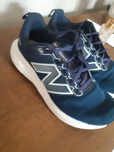 Tênis New Balance Bem conservado! Original tenho Nota!