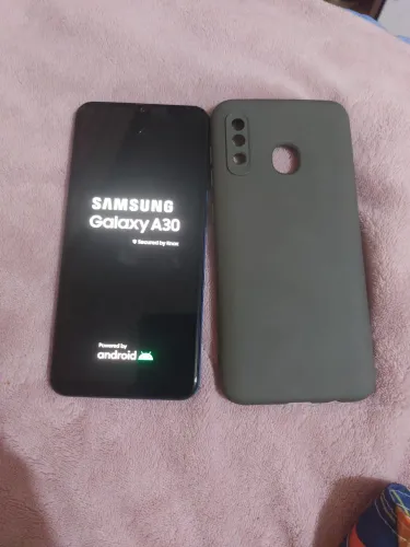 SAMSUNG A30