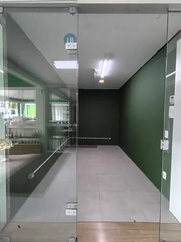 Excelente Espaço Comercial para Alugar no coração da Lagoa da Conceição - Galeria Imperial