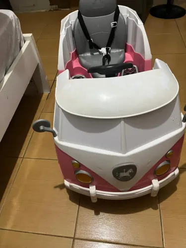 KOMBI INFANTIL GIGANTE - R$ 350 