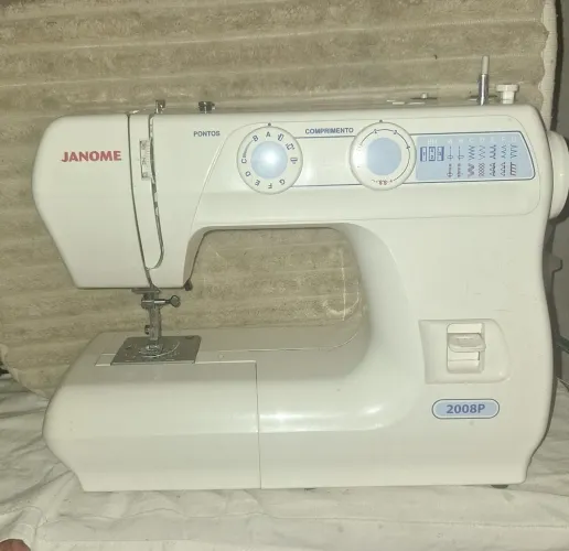 Máquina de costura