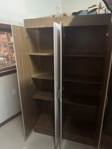 GURDA-ROUPA DE SOLTEIRO 4 PORTAS SEM GAVETA