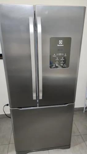 Geladeira DM84x