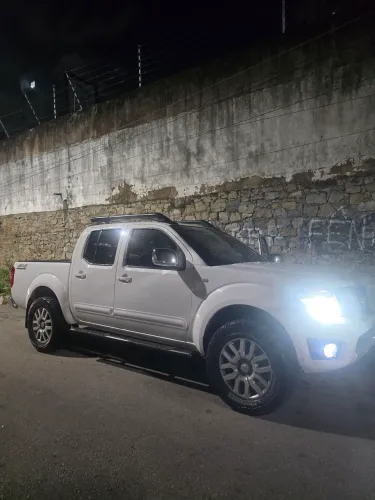 Nissan Frontier SL CD 4X4 2.5tb Diesel AUT 2013