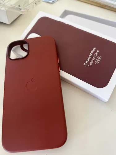 CAPA APPLE COURO COM MAGSAFE