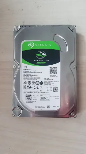 HD 1tb  Seagate Barracuda  100%