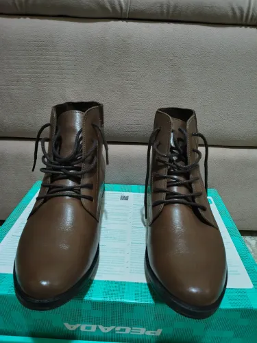 Bota feminina couro legítimo