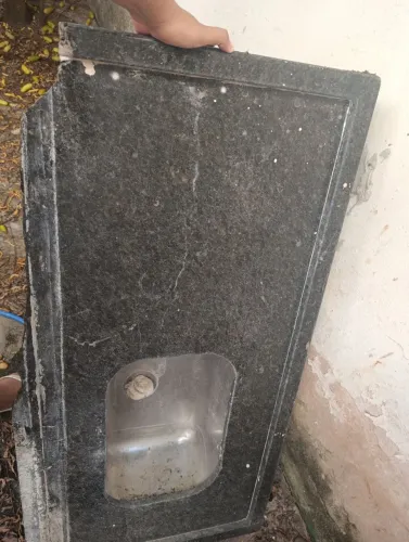 Tampo de pia em Granito com cuba inox