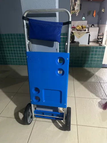 Carrinho de praia com avanço pra caixa térmica 