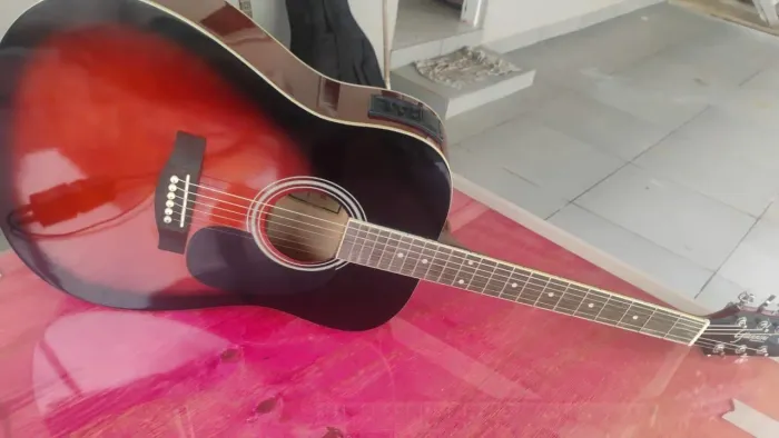 Violão Gianini  troco por guitarra 