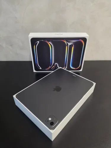 Ipad Pro M5 256GB 11 WIFI e Celullar Black | Novo | Garantia Apple de 1 ano | Até 21x
