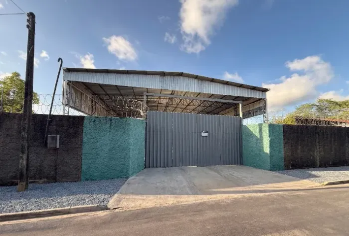 GALPÕES NO EUSÉBIO - 500m² E 700m² - PRÓXIMO À CIDADE ALPHA - ABAIXO DO MERCADO