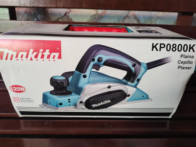 Plaina KP0800K - Makita - 620W