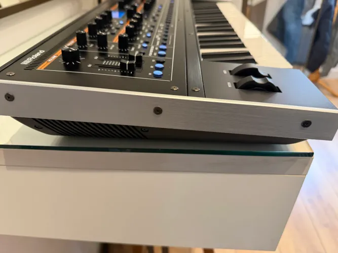 Roland Jupiter XM