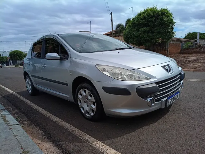 Peugeot 307 Soleil/ Presence 1.6/1.6 Flex 16V 5P 2009