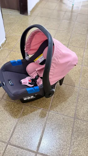 Kit Carrinho e bebê conforto
