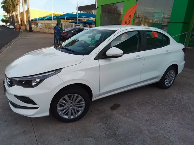 Fiat Cronos Drive 1.0 6V 2025