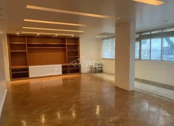 Apartamento : Padrão / Residencial / Leblon