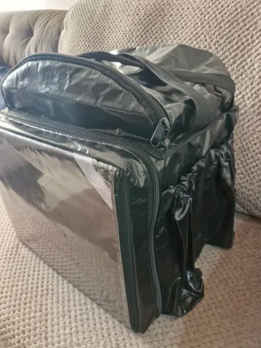 Vendo beg semi nova pouco usada.