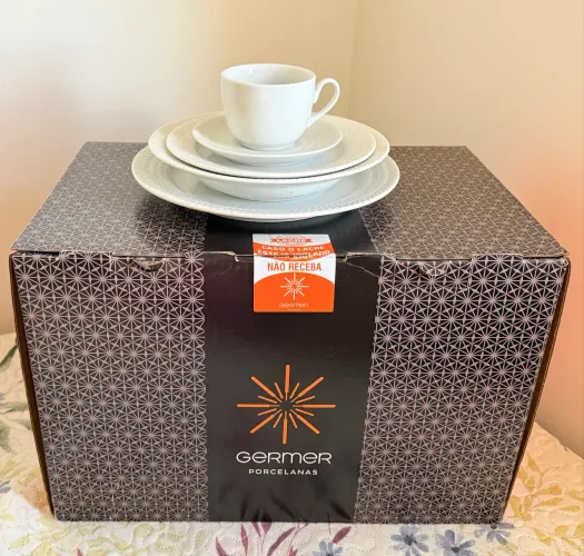 Aparelho de jantar de 30 peças em porcelana branca