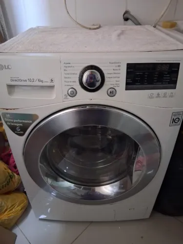 Maquina de Lavar LG-10,2KG