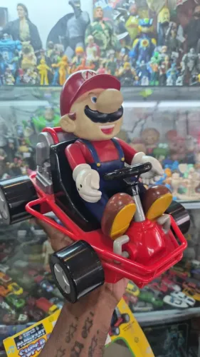 Carrinho Bate e Volta Super Mario Kart