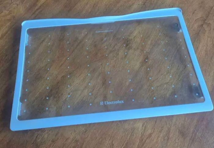 Prateleira de Vidro para Geladeira Electrolux DFW35 - Usada