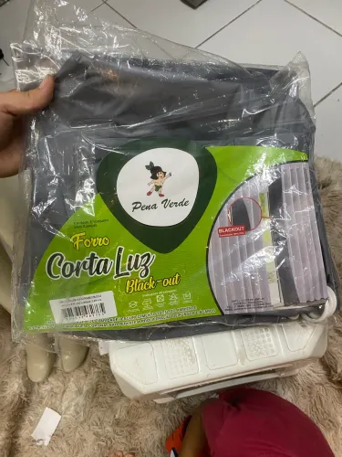 Cortina black out para janela 