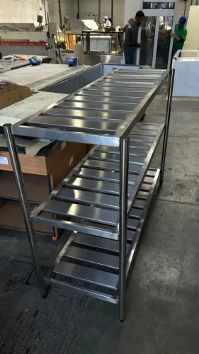 Estante Comercial Inox Alta Resistência para Armazenagem