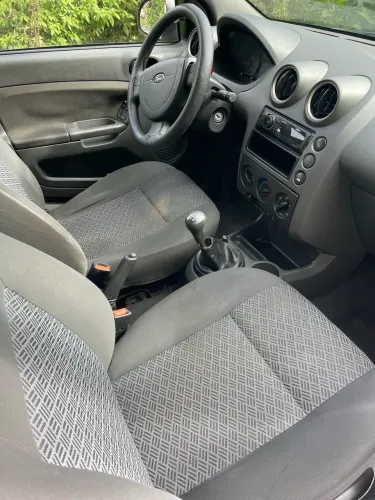 Ford Fiesta Sed. Personnalite 1.0 8V 4P 2007