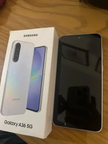 VENDENDO A TELA DO CELULAR, ORIGNAL