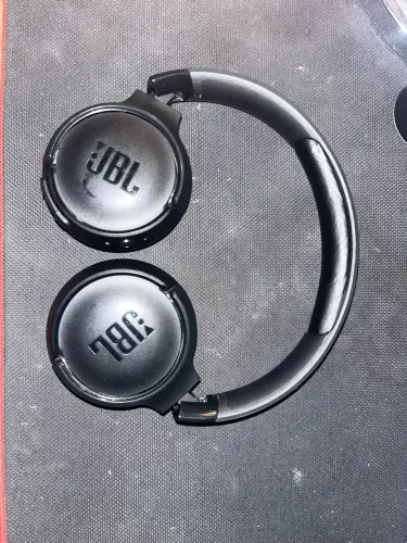 Fone de ouvido JBL Tune 520BT usado