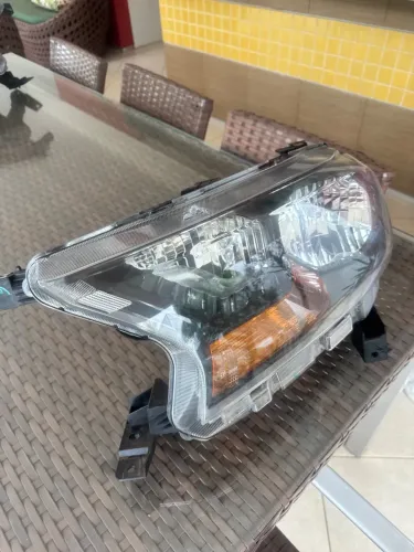FAROL ORIGINAL FORD RANGER 2017 A 2021 - ESTADO DE NOVO 