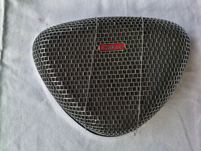 Filtro de Ar Esportivo Edelbrock Triangular Fly Eye Cromado Olho de Mosca