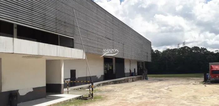Coroado - 1.750m2 - Galpão na Rua Joaquim Uchoa - Alugo
