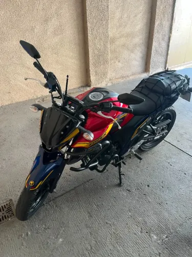 yamaha fazer 250 fz25 capitã marvel