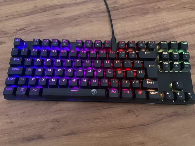 Teclado Mecânico T-dagger Bora