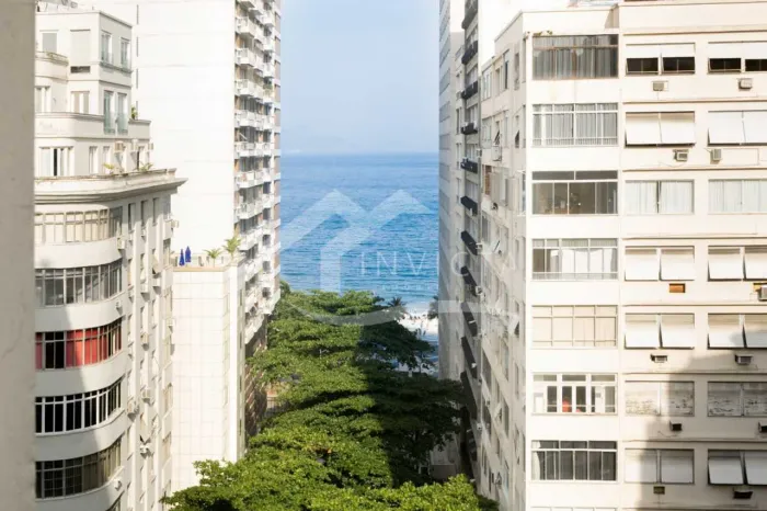 Maravilhoso 4 quartos com vista mar reformado