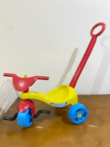 Triciclo motoquinha NOVINHA