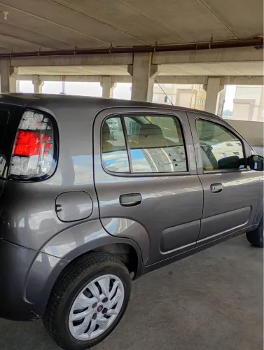 Fiat Uno Attractive 1.0 EVO Fire Flex 8V 5P 2021