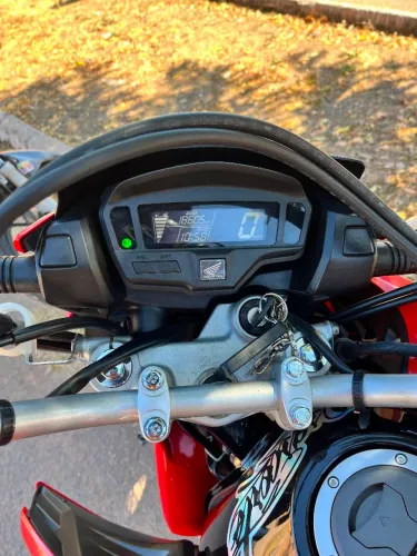 Moto a venda no precinho 