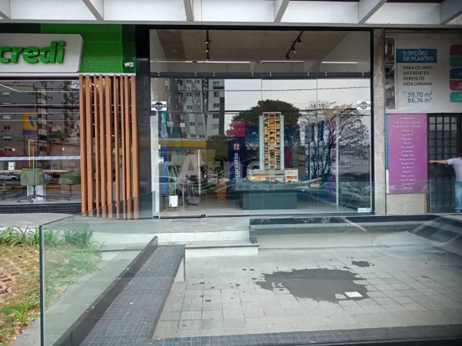 Sala Comercial anexa ao Banco Sicredi - Av. Brasil